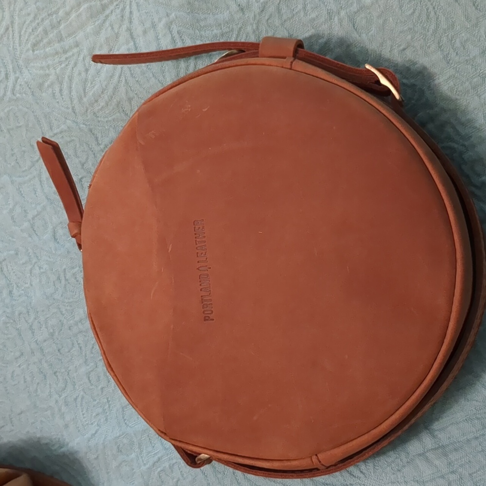 Dakota large circle